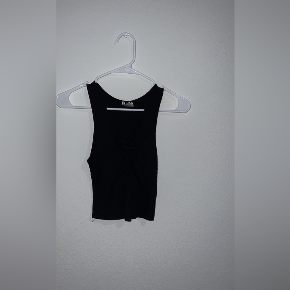 Black cross front crop top